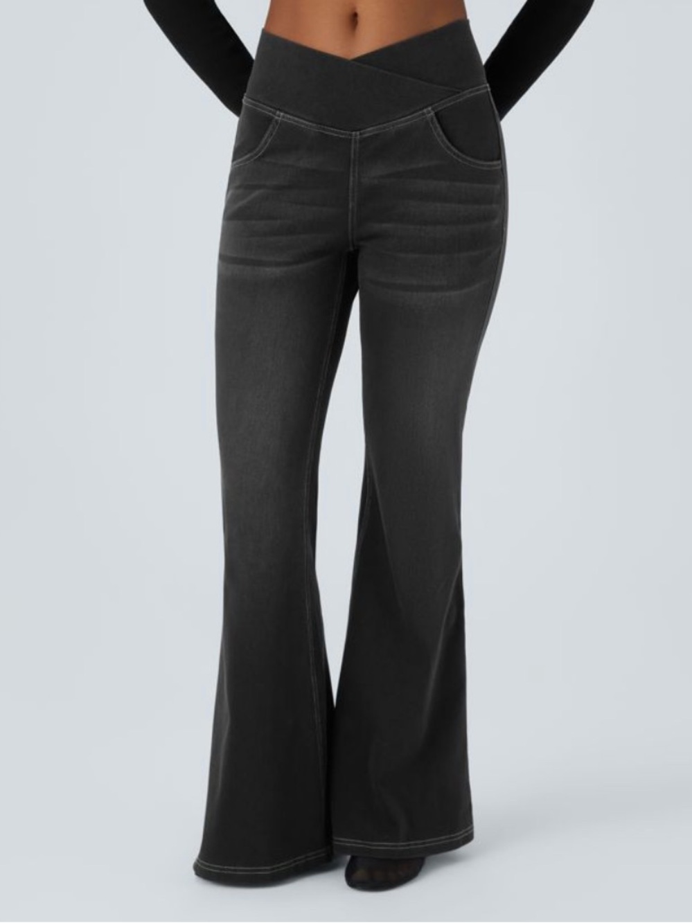 HALARA Women's High-Waist Flared Jeans in Charcoal Black